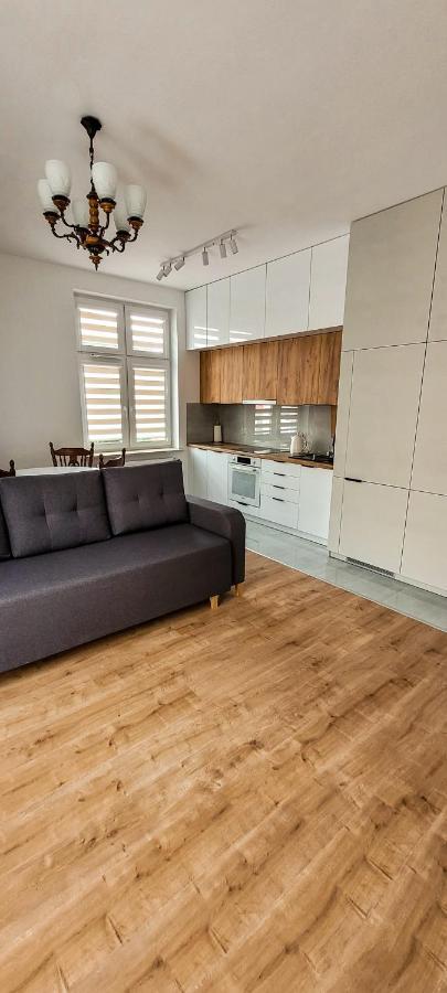 Uroczy Apartament - Красныстав Экстерьер фото