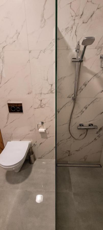 Uroczy Apartament - Красныстав Экстерьер фото